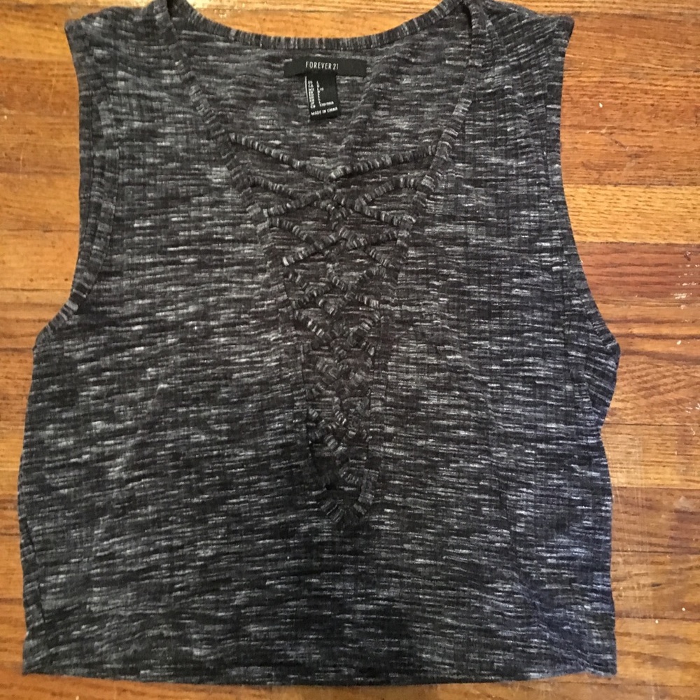 Crop top withh lace front